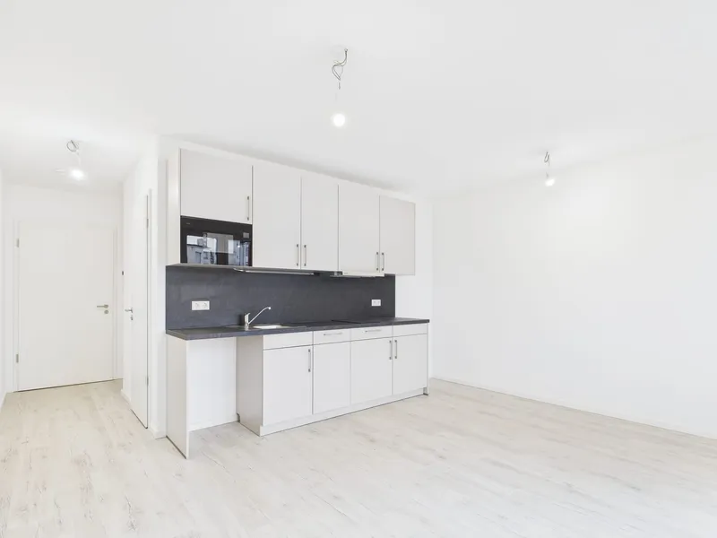 Modernes, unmöbliertes Studio in Berlin-Lichtenberg – Heller und effizienter Grundriss — photo 1